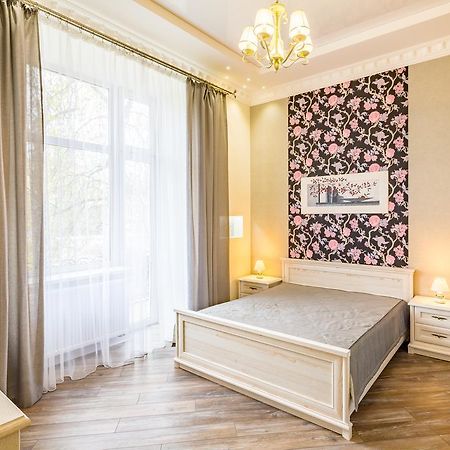 Vip Apartments Lviv Exteriör bild