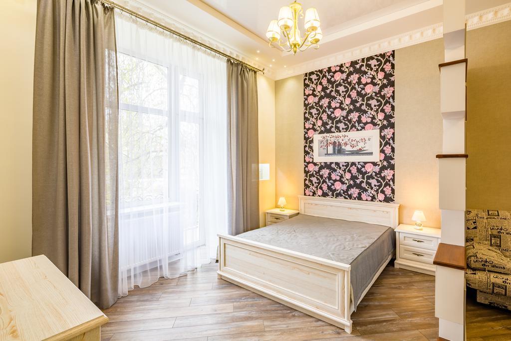 Vip Apartments Lviv Exteriör bild